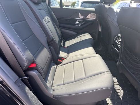 Certified 2026 Mercedes-Benz GLS 450 4MATIC image 33