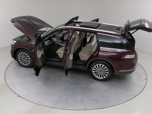 Used 2020 Lincoln Aviator Reserve w/ Equipment Group 201A AWD/4WD image 57