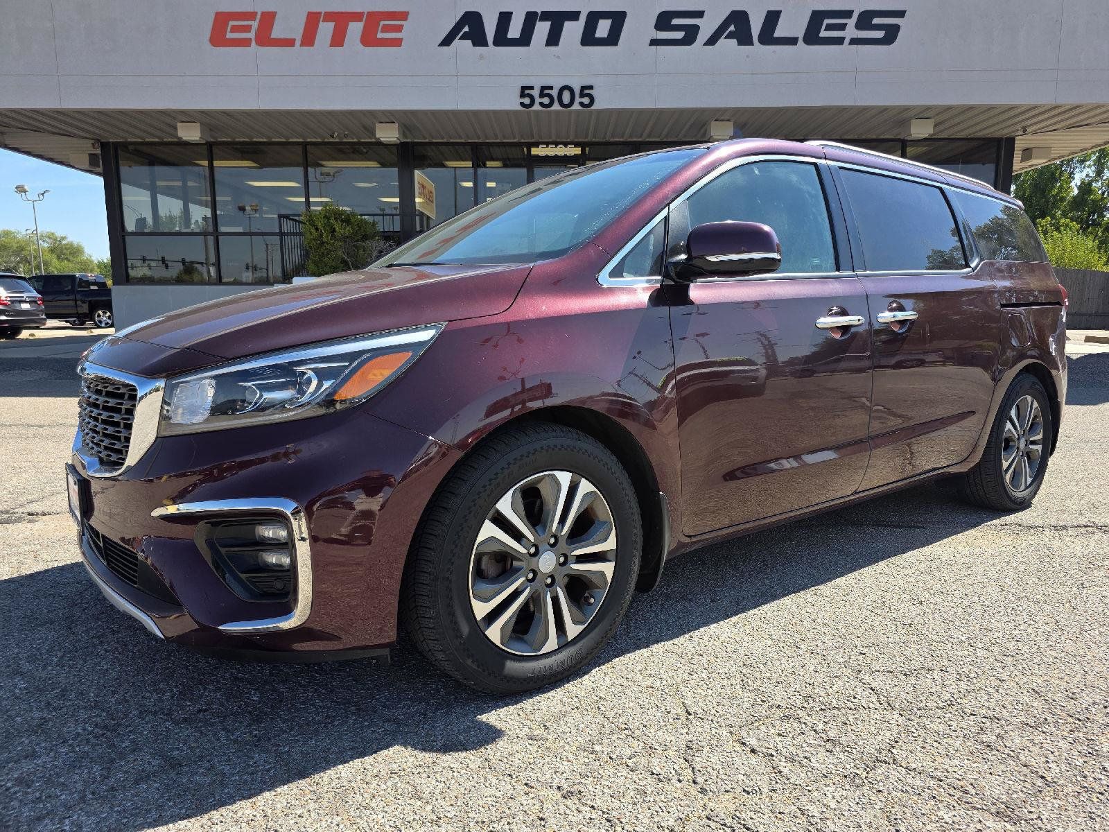 Used 2019 Kia Sedona SX FWD image 1