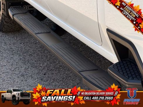 Used 2024 GMC Sierra 2500 AT4 w/ Technology Package AWD/4WD image 8