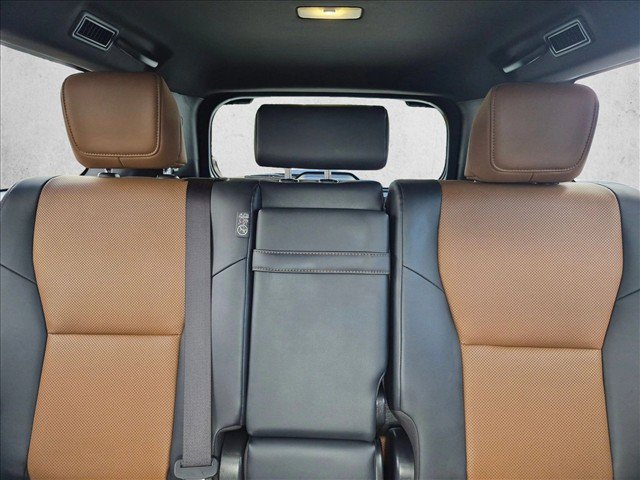 Used 2024 Lexus GX 550 w/ Accessory Package (Z1) AWD/4WD image 15
