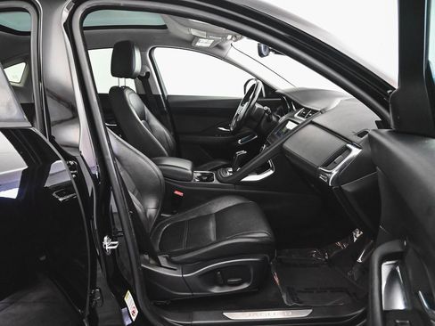 Used 2019 Jaguar E-PACE S image 32
