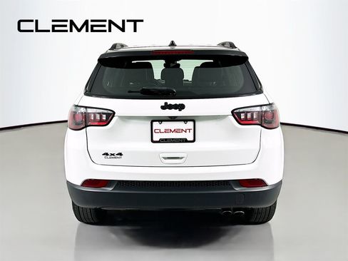 Used 2022 Jeep Compass Altitude image 8