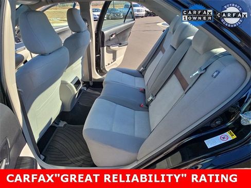 Used 2012 Toyota Camry L image 17