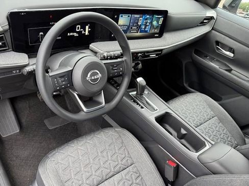 New 2026 Nissan Kicks SV image 10