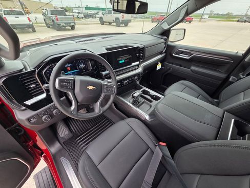 New 2026 Chevrolet Silverado 1500 LTZ w/ LTZ Convenience Package II AWD/4WD image 16