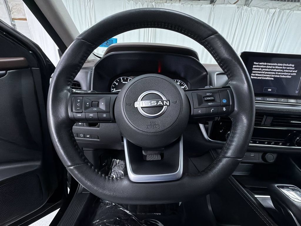 Used 2023 Nissan Rogue SV AWD/4WD image 26