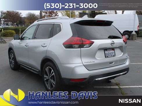 Used 2018 Nissan Rogue SL FWD image 9