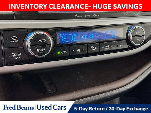 Used 2017 Toyota Highlander XLE AWD/4WD image 23