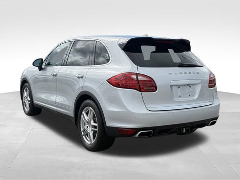 Used 2012 Porsche Cayenne S AWD/4WD image 3