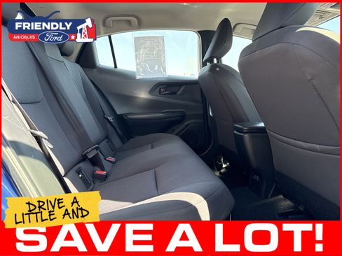 Used 2024 Toyota Prius LE FWD image 17