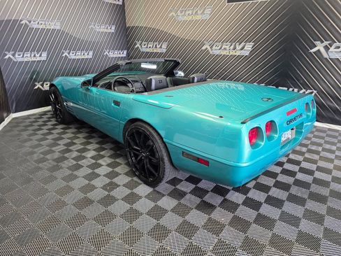 Used 1991 Chevrolet Corvette Convertible RWD image 10