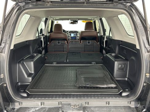 Used 2021 Toyota 4Runner Limited AWD/4WD image 33