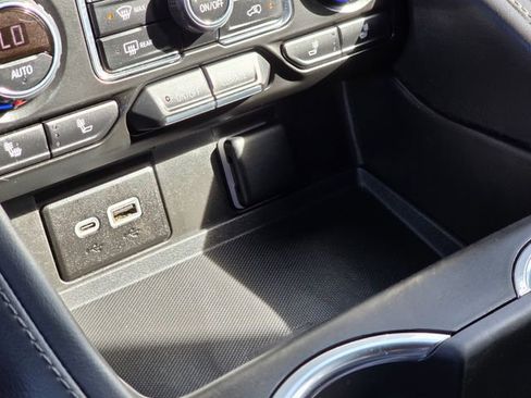 Used 2023 Chevrolet Tahoe LT image 34