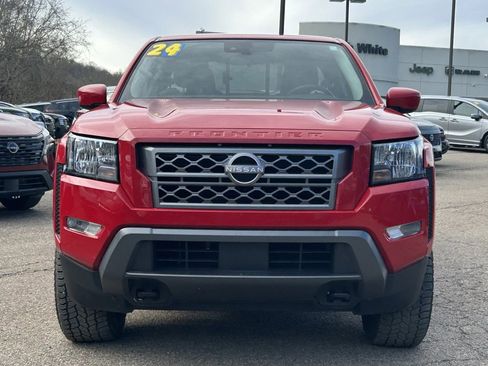 Used 2024 Nissan Frontier SV w/ SV Convenience Package image 2