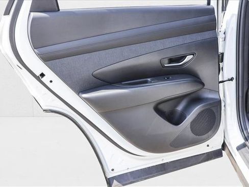 New 2025 Hyundai Tucson SEL image 24