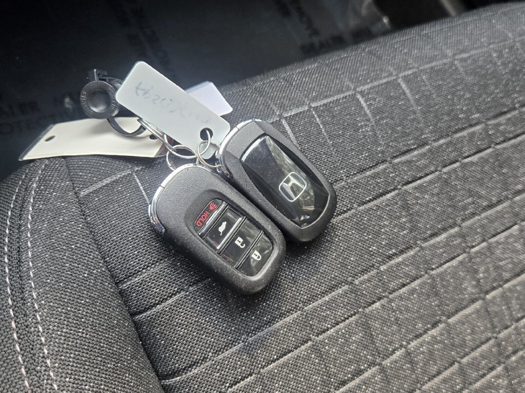 Used 2024 Honda HR-V LX image 18
