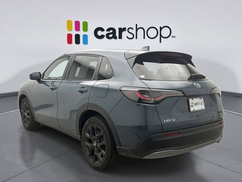 Used 2025 Honda HR-V Sport image 3