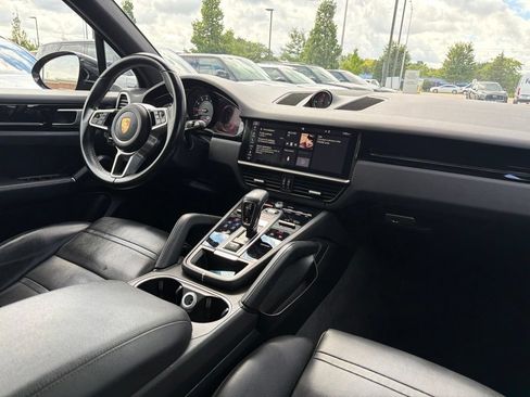 Used 2019 Porsche Cayenne AWD/4WD image 13