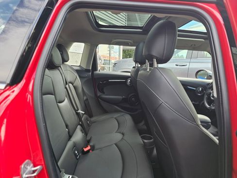 Used 2019 MINI Cooper S w/ Signature Upholstery Package image 14