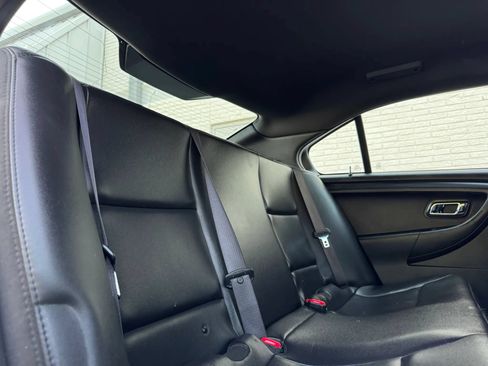 Used 2015 Ford Taurus Police Interceptor AWD w/ Ultimate Wiring Package image 28