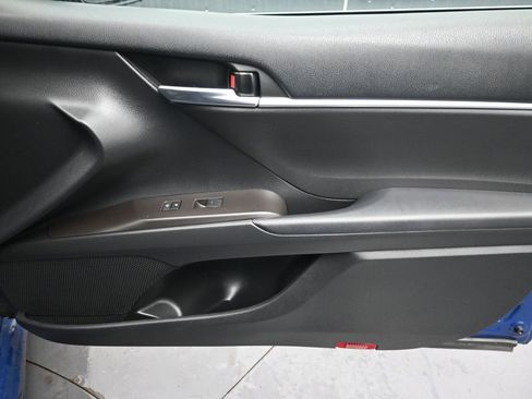 Used 2023 Toyota Camry SE w/ Cold Weather Package image 29