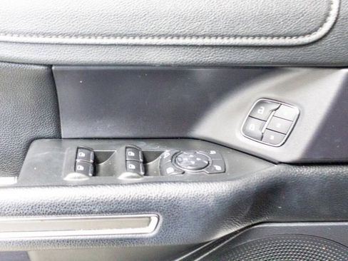 Used 2021 Ford Expedition XLT image 12