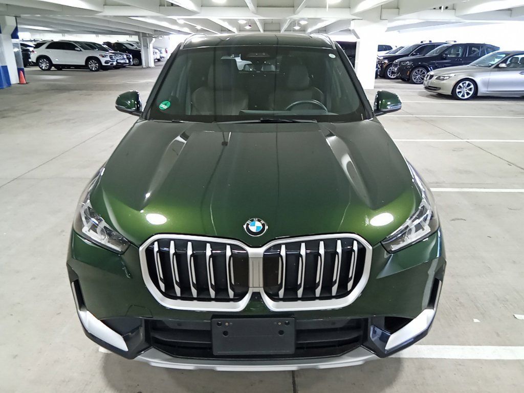 Used 2025 BMW X1 xDrive28i AWD/4WD image 2