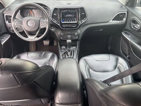 Used 2019 Jeep Cherokee Limited AWD/4WD image 17