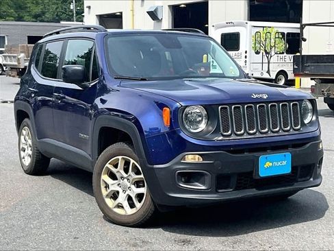 Used 2017 Jeep Renegade Latitude w/ Cold Weather Group AWD/4WD image 1