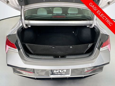 Used 2024 Hyundai Elantra Limited FWD image 27