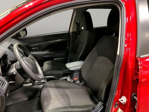 Used 2022 Mitsubishi Outlander Sport ES FWD image 8