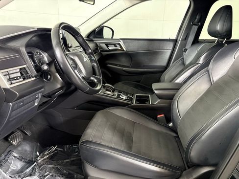 Used 2024 Mitsubishi Outlander SE FWD image 20