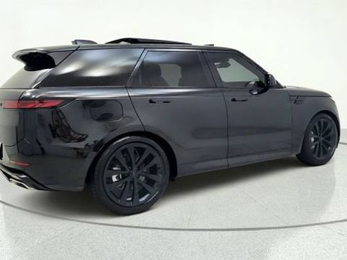 Used 2026 Land Rover Range Rover Sport Dynamic SE AWD/4WD image 13