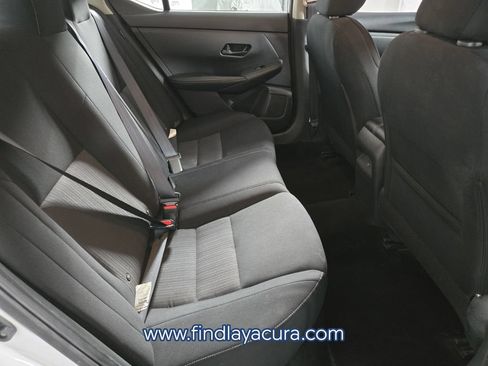 Used 2024 Nissan Sentra SV FWD image 16