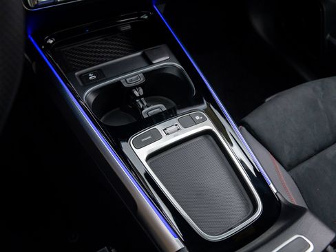 New 2026 Mercedes-Benz GLB 35 AMG 4MATIC image 12