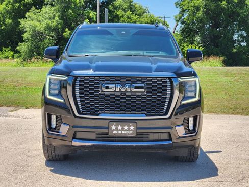 Used 2024 GMC Yukon Denali Ultimate AWD/4WD image 2