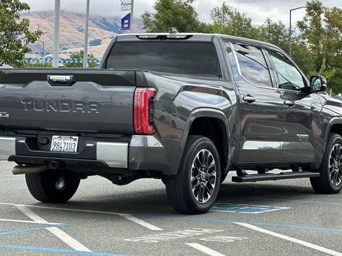Used 2023 Toyota Tundra Limited AWD/4WD image 4