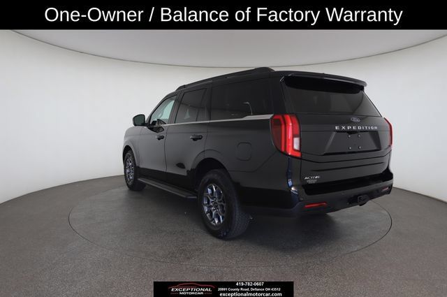 Used 2025 Ford Expedition Active AWD/4WD image 12