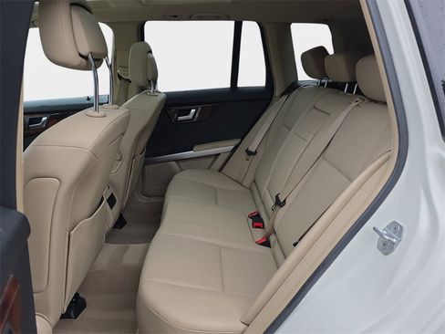 Used 2012 Mercedes-Benz GLK 350 4MATIC image 17