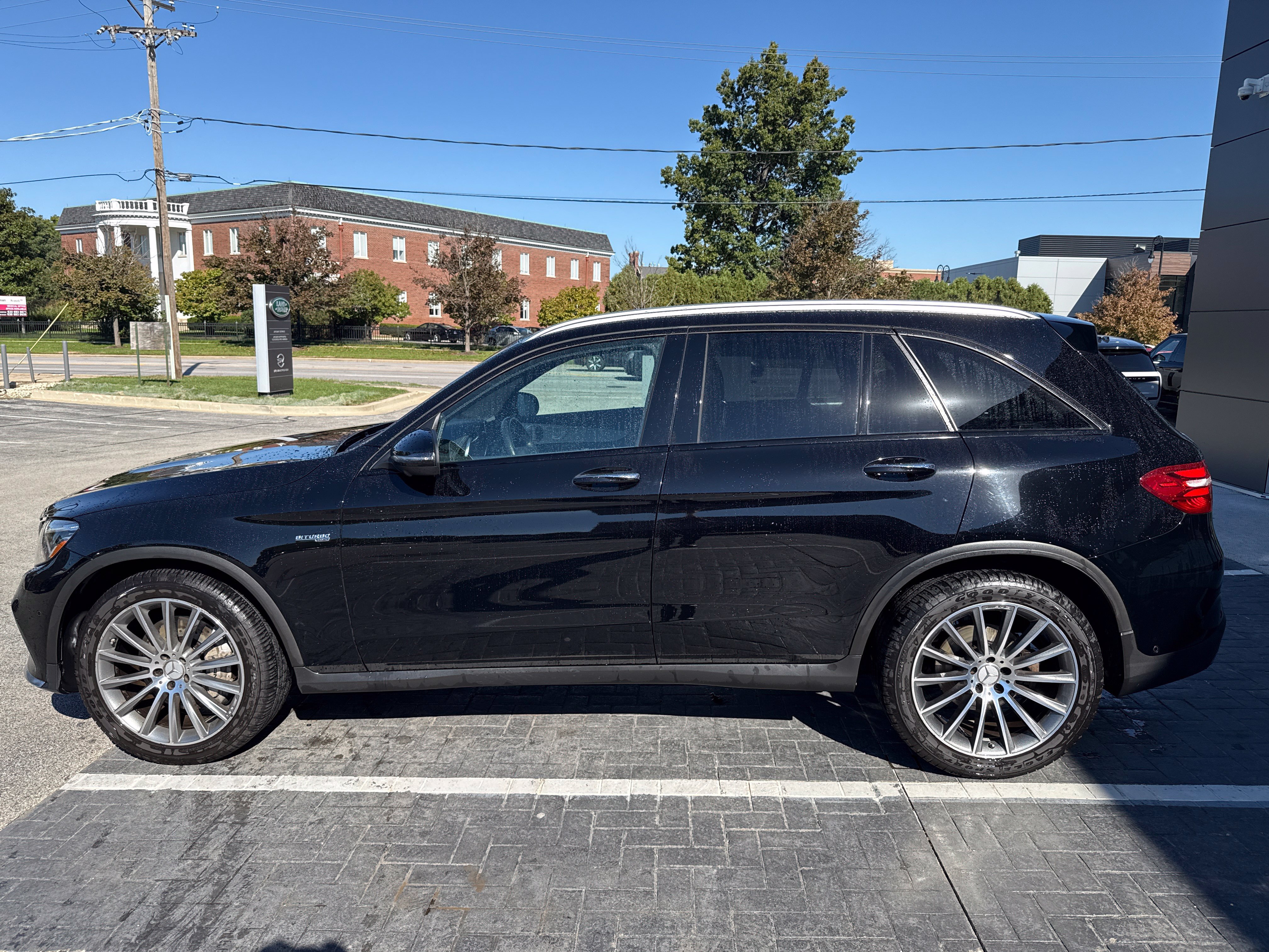 Used 2019 Mercedes-Benz GLC 43 AMG 4MATIC image 2