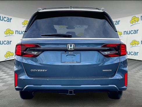 New 2026 Honda Odyssey Touring image 6