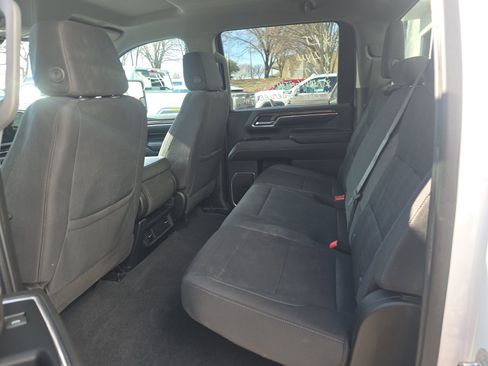 Used 2024 Chevrolet Silverado 2500 LT image 19