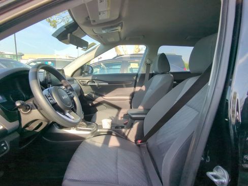 Used 2022 Kia Seltos LX AWD/4WD image 6