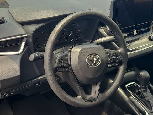 Used 2024 Toyota Corolla LE w/ LE Convenience Package FWD image 12