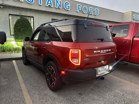 Certified 2022 Ford Bronco Sport Outer Banks w/ Tech Package image 2