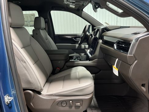 New 2025 GMC Yukon Elevation w/ LPO, Floor Liner Package image 30