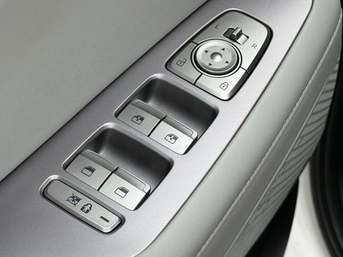 Used 2024 Hyundai Palisade SEL w/ Premium Package image 15