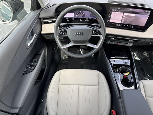 New 2026 Audi Q3 quattro 2.0T AWD/4WD image 12