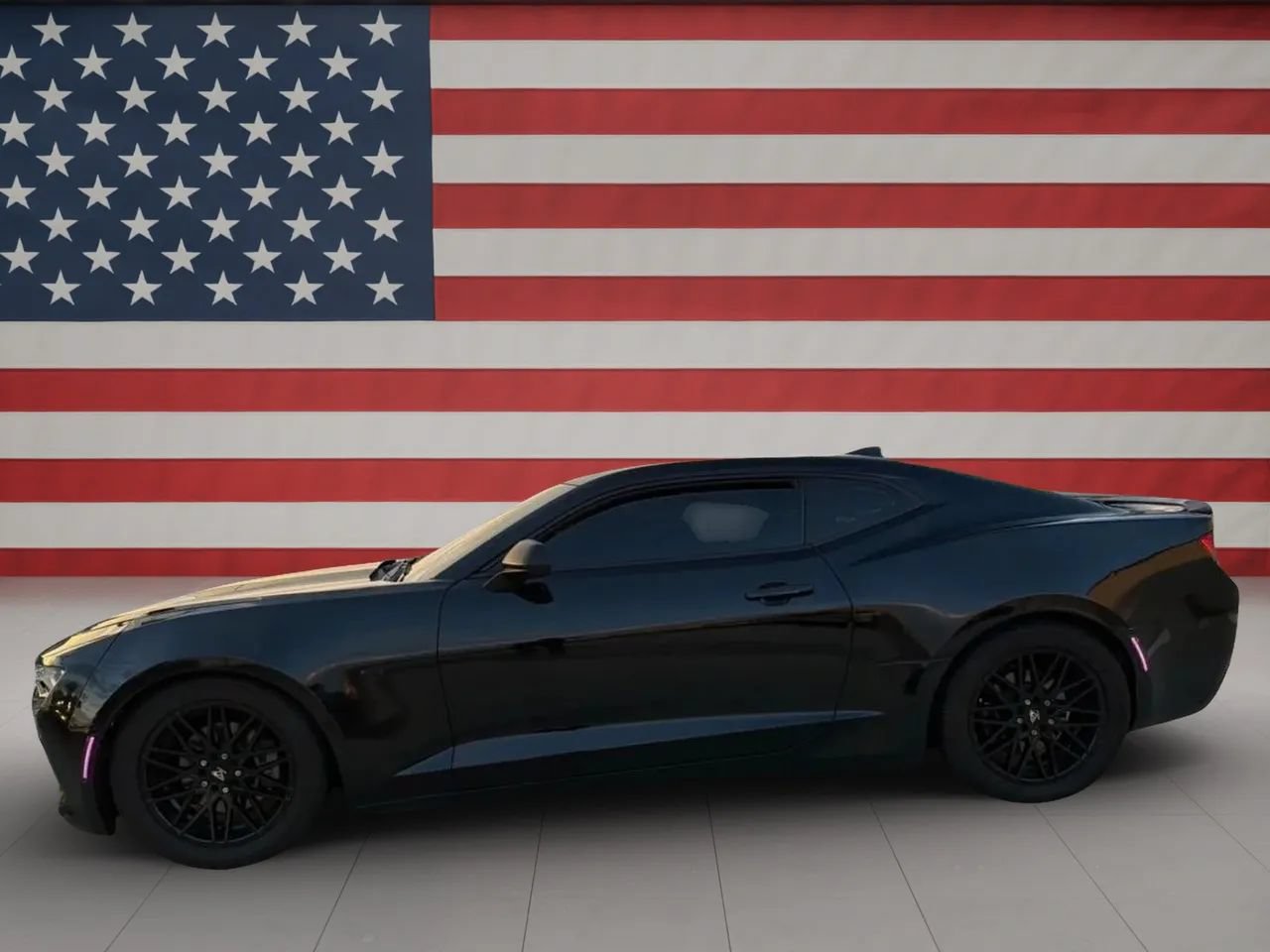 Used 2017 Chevrolet Camaro LT w/ Technology Package RWD image 10